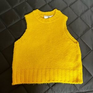 Cute knitted yellow tank top